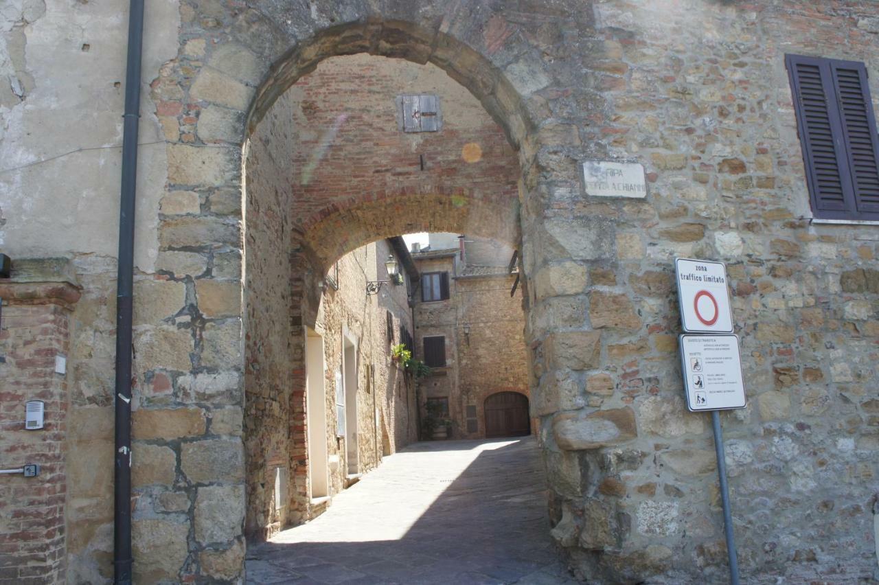 Villa Borgo La Fungaia Gambassi Terme Buitenkant foto