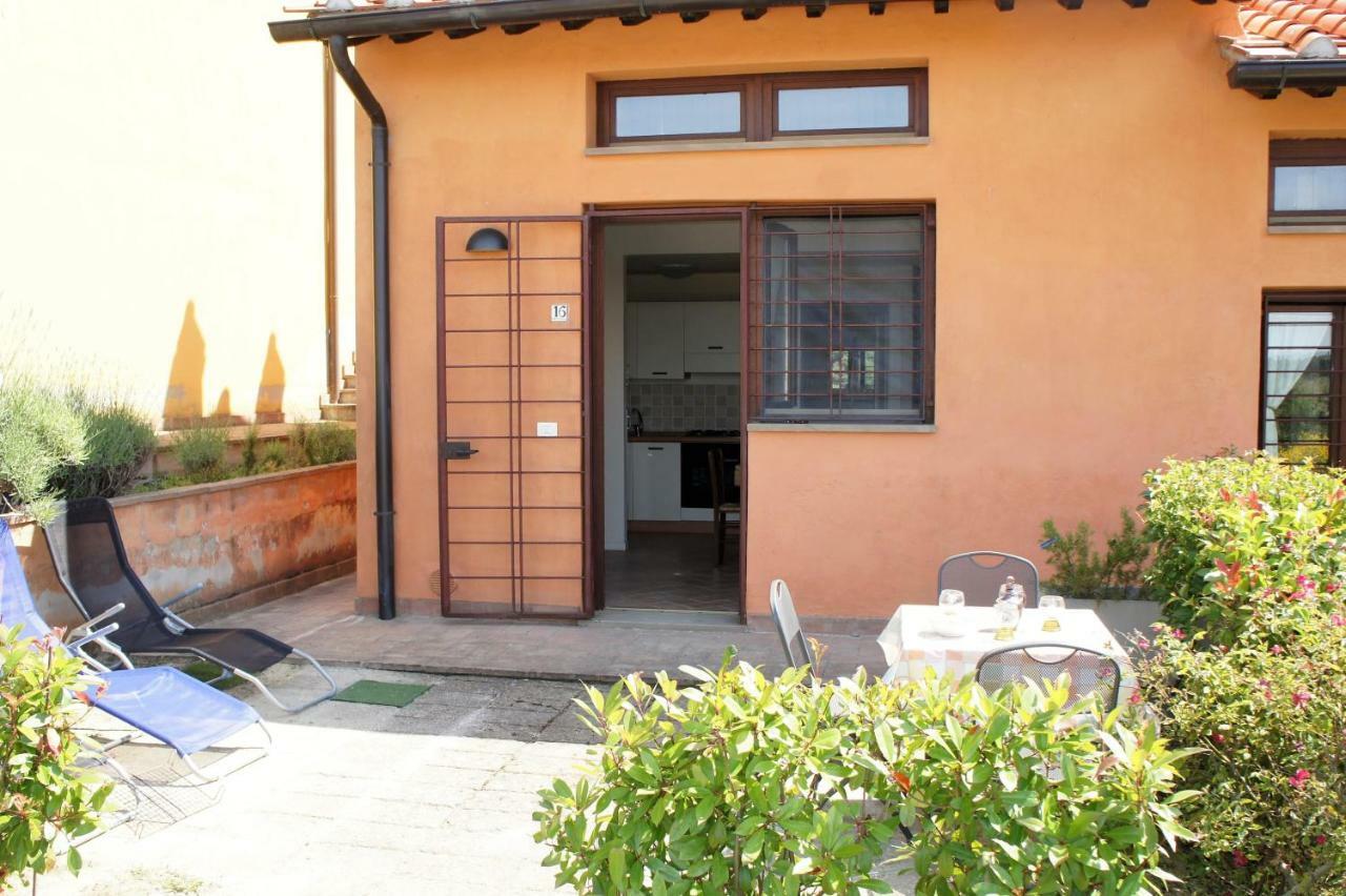 Villa Borgo La Fungaia Gambassi Terme Buitenkant foto